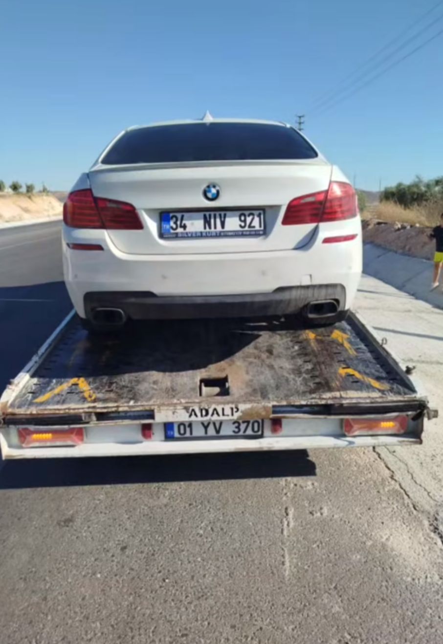 Musabeyli Yol Yardım ekibinin araç taşıma hazırlığı